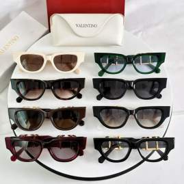 Picture of Valentino Sunglasses _SKUfw71037960fw